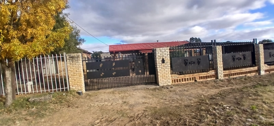 2 Bedroom Property for Sale in Botshabelo Free State